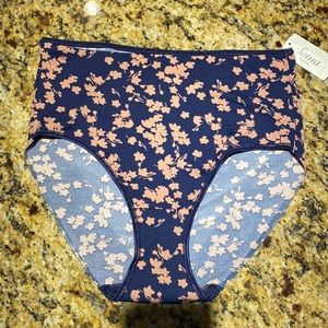 NWT Soma Vanishing tummy XL